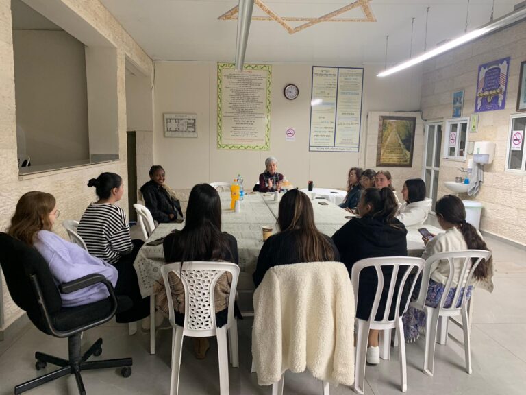 55600c5c-3bee-4bd2-803e-7628e34b35ea